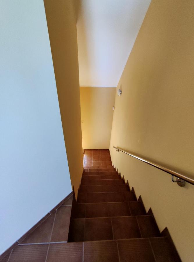 Apartament Pod Lasem Police Exterior foto